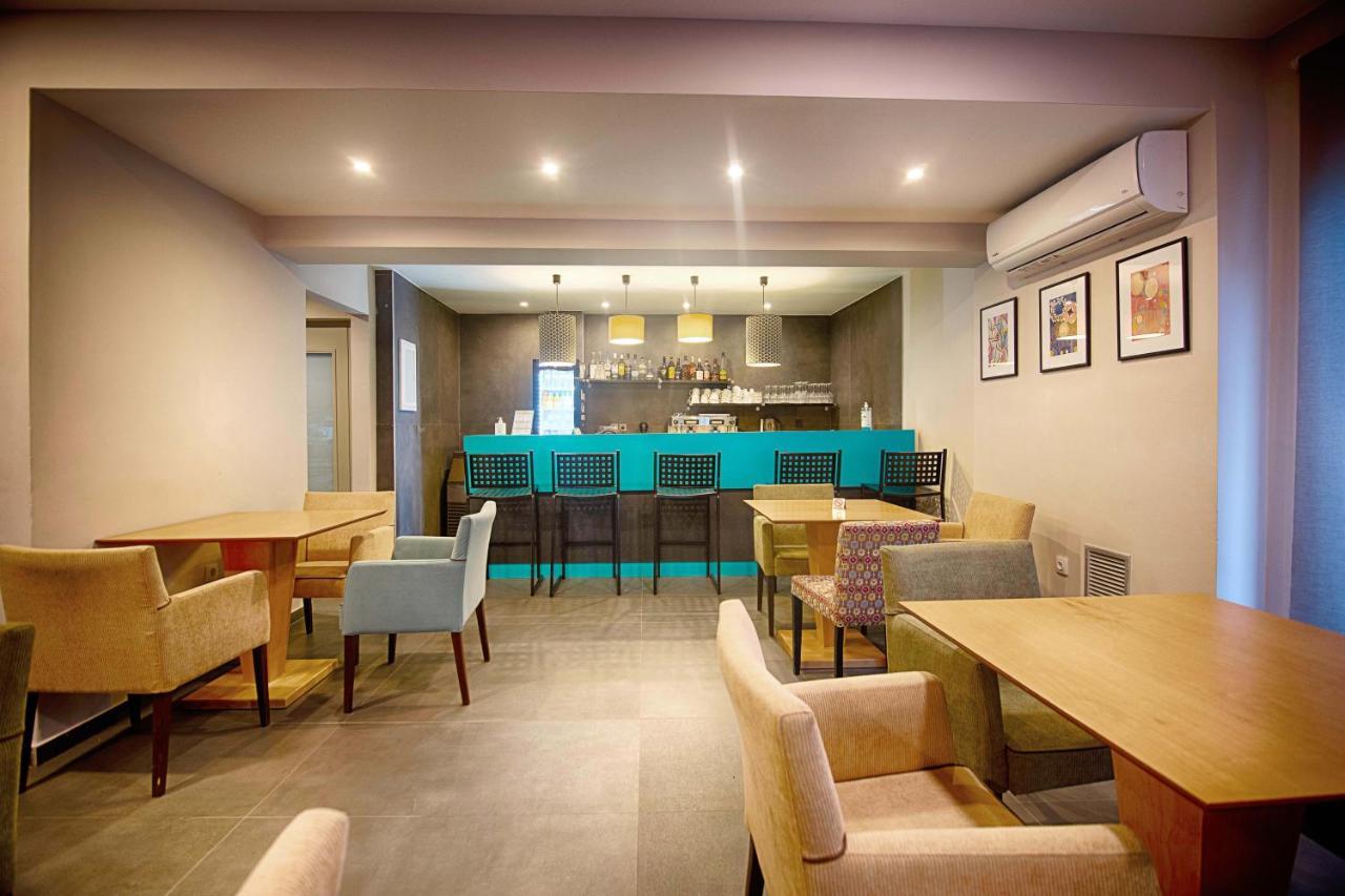 אתונה Falireon Hotel מראה חיצוני תמונה